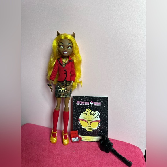 Monster High Clawdeen Wolf Doll - Picture 1 of 2